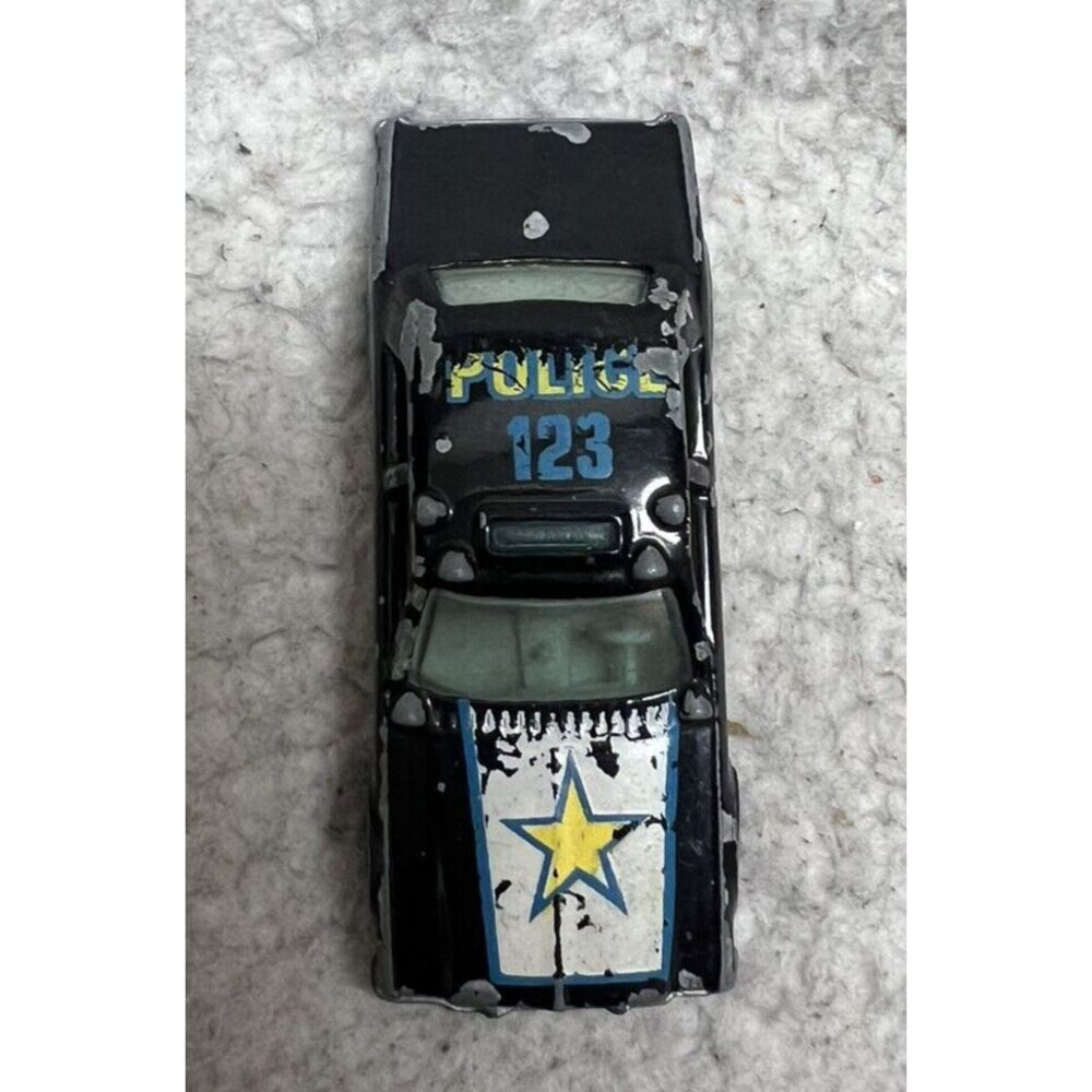 Vintage 1977 Dodge Monaco Hot Wheels Police Car 123 Mattel Die‎ Cast Black Wall